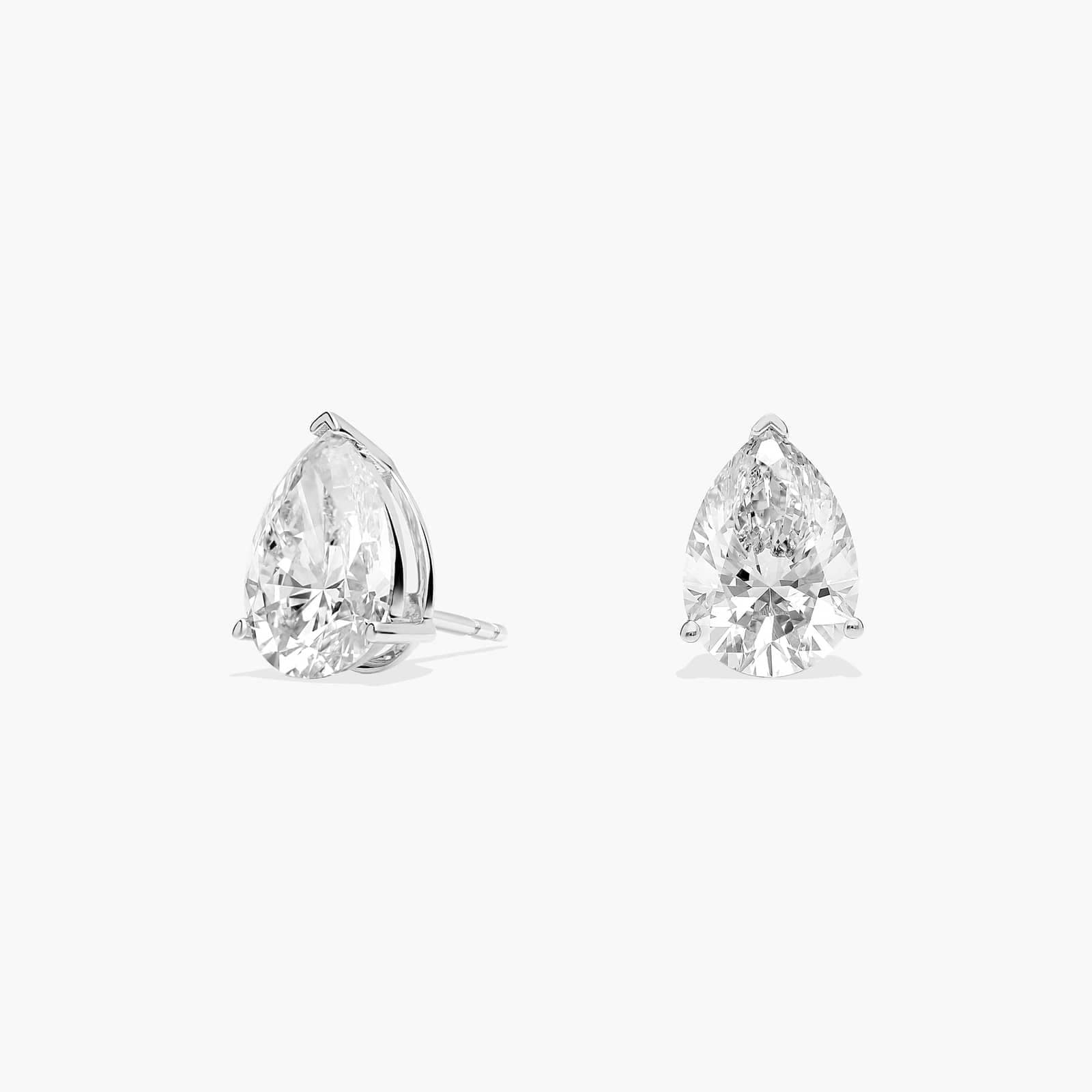 Boucles d'oreilles Eterna avec diamants taille poire