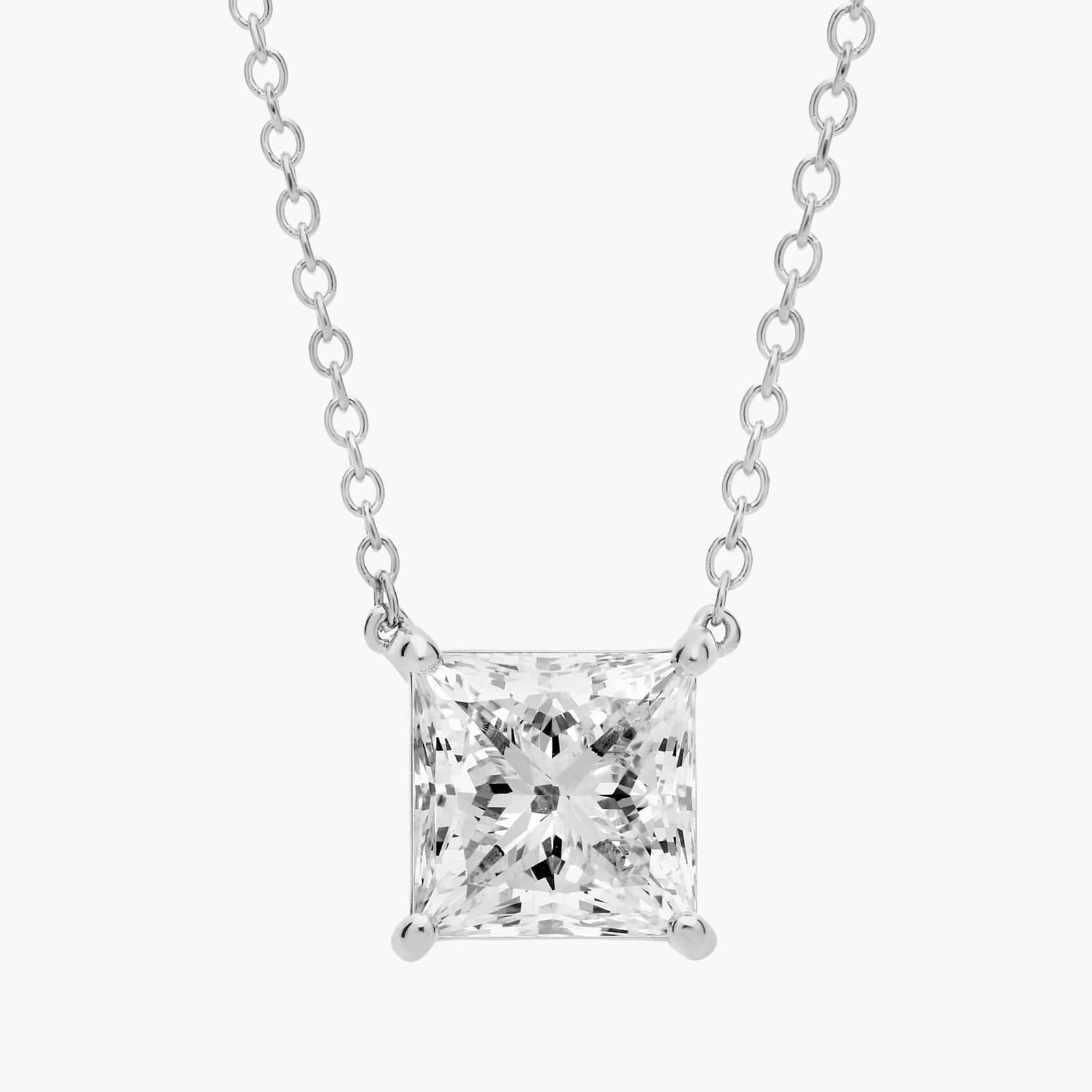 Pingente com diamante lapidado em corte princesa Eterna