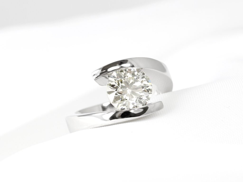 Lumiere Bespoke Hovering Diamond Ring in White Gold